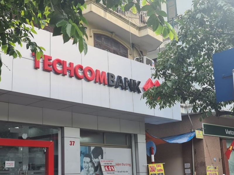 Làm thế nào để vay tín chấp Techcombank?