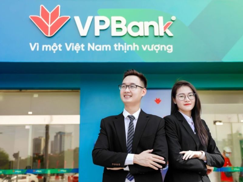 Cần lưu ý gì khi thanh toán tiền lãi vay thấu chi VPbank?