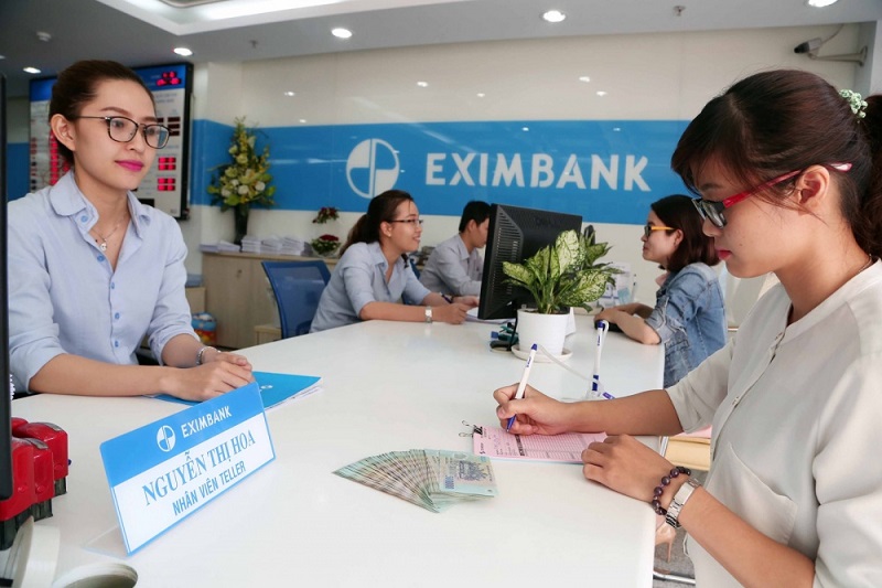 Gửi tiết kiệm trực tiếp tại quầy giao dịch Eximbank